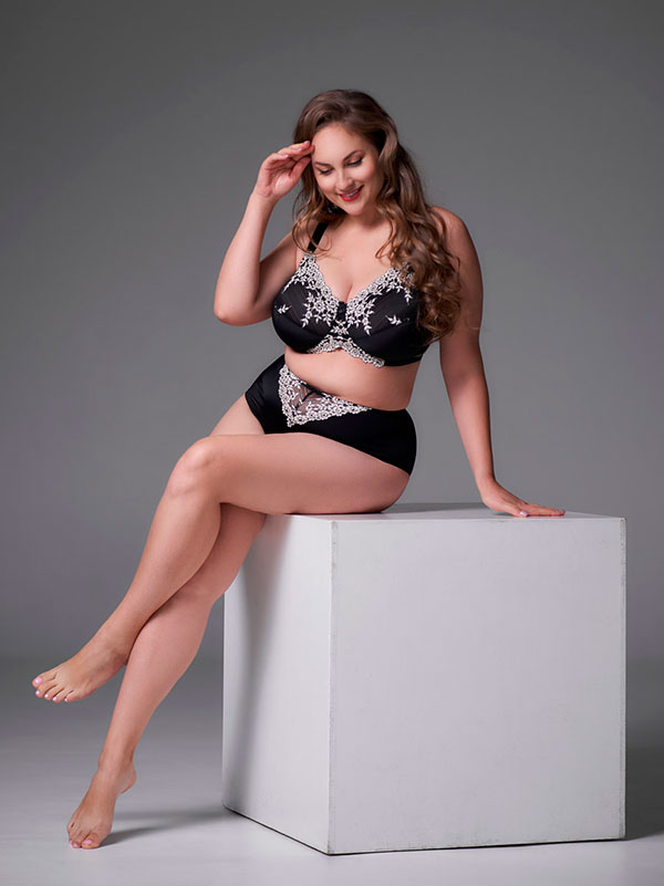 JANE - Plus Size Bh met beugel fra Plaisir