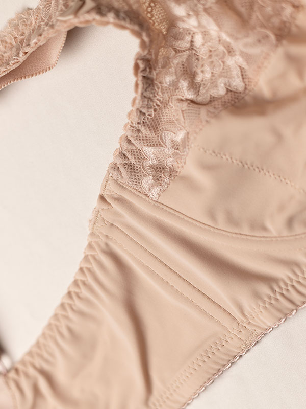 BEATE PLAIN - Plus Size Bh met beugel fra Plaisir