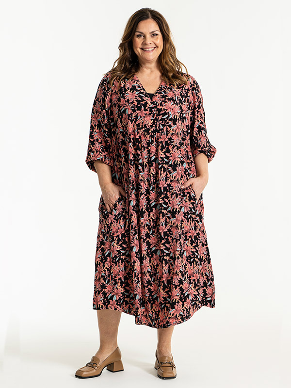ELSE  - Plus Size Jurk fra Gozzip