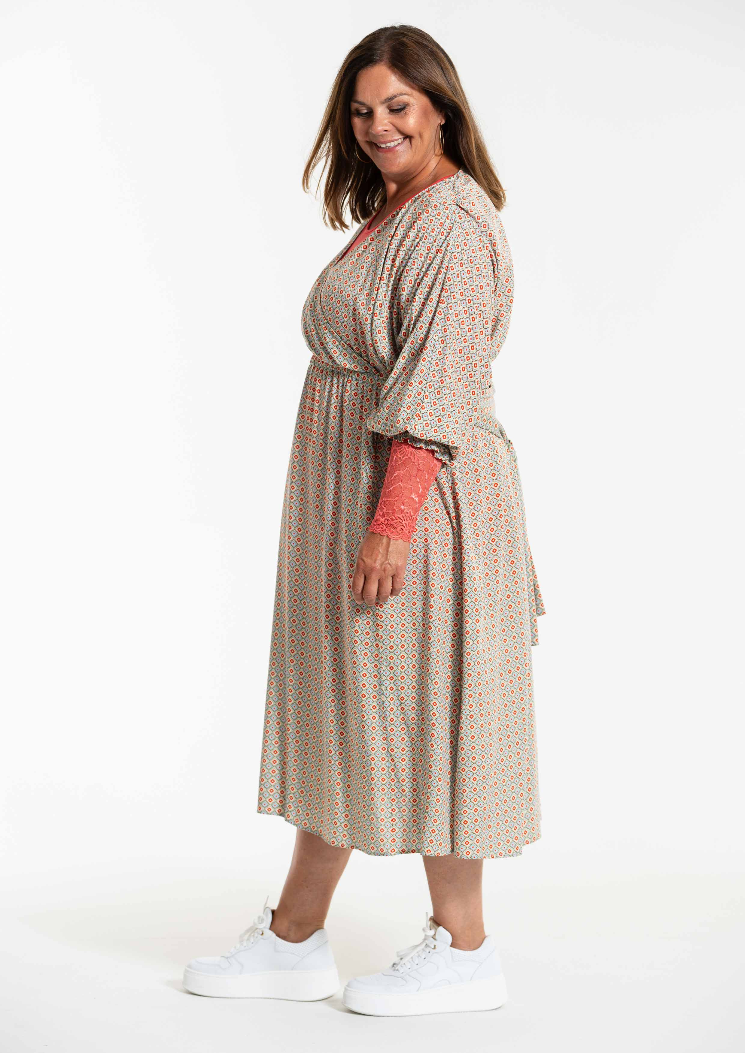 BRIGITT - Plus Size Jurk fra Gozzip