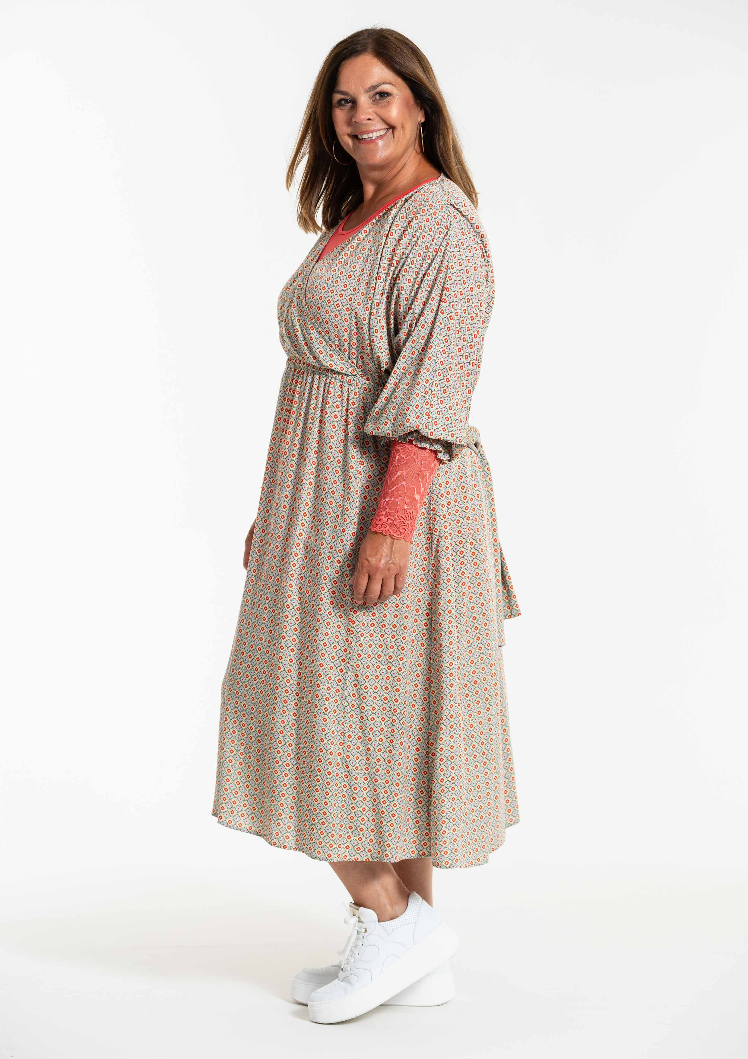 BRIGITT - Plus Size Jurk fra Gozzip