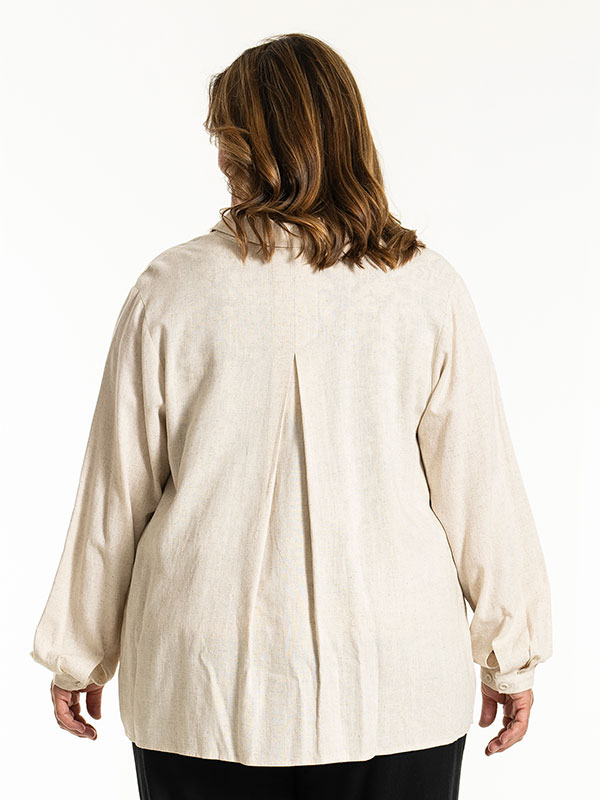 KARINA - Plus Size Overhemd fra Gozzip