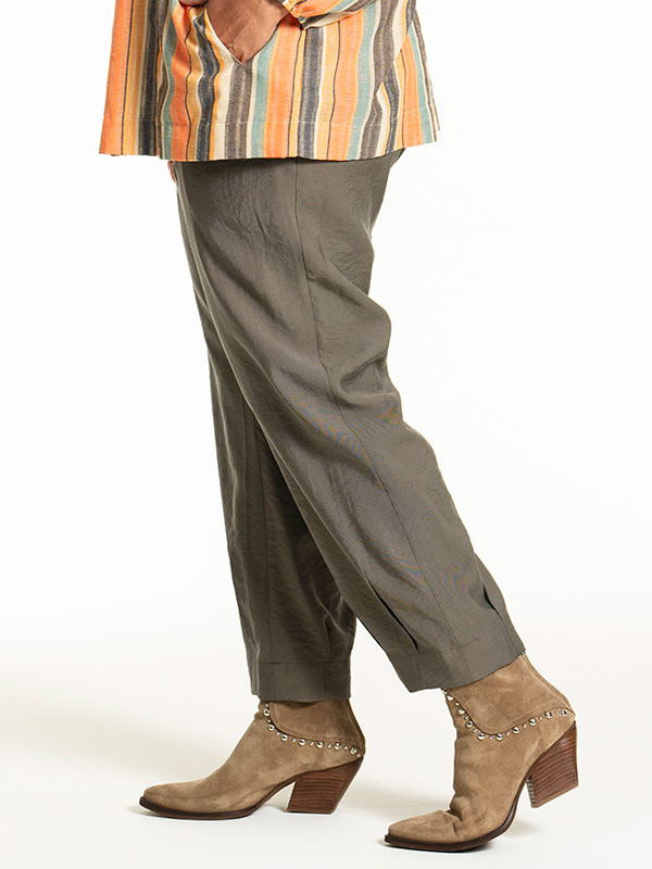 JOA - Plus Size Broek fra Gozzip