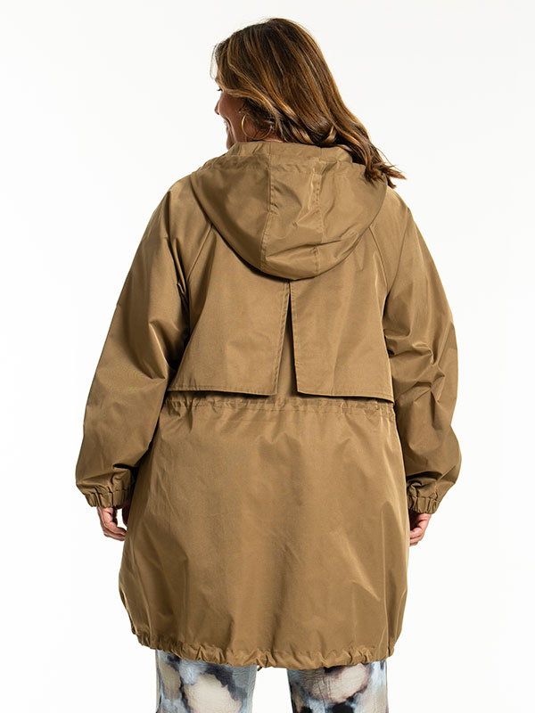 JUDIE - Plus Size Jas fra Gozzip