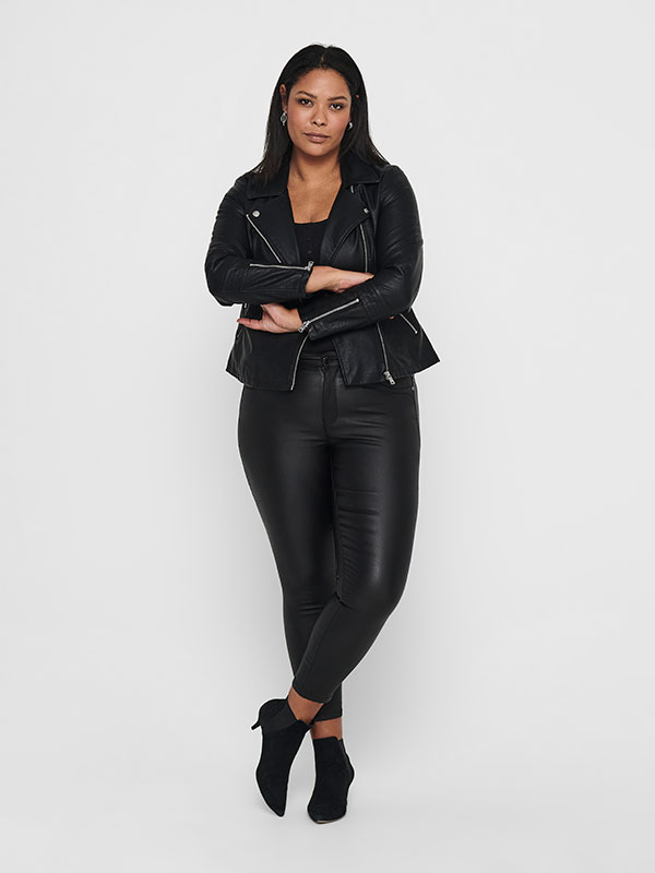 CAREMMY - Plus Size Jas fra Only Carmakoma