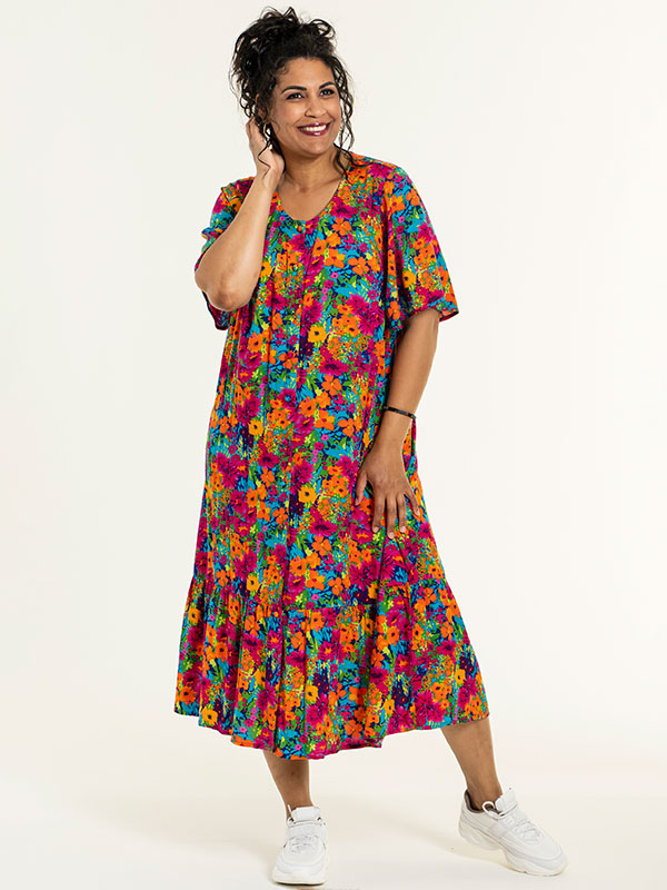 NADINE - Plus Size Jurk fra Studio