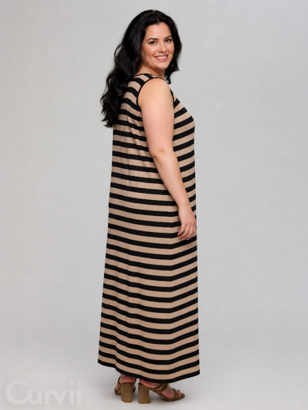 SDOLLY - Plus Size Jurk fra Studio