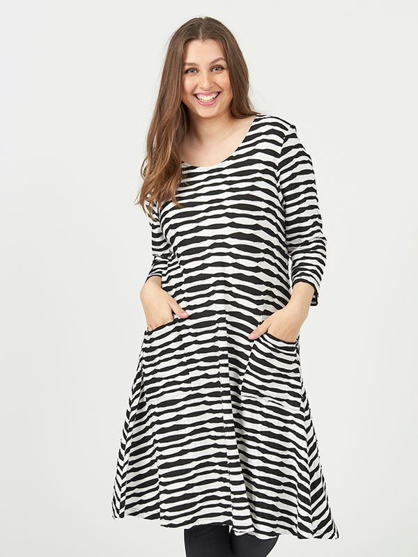 KITTY  - Plus Size Jurk fra Pont Neuf