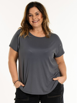 GITTE - Plus Size T-shirt vanaf Gozzip