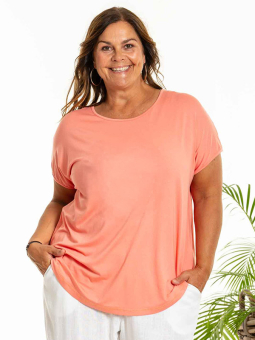 GITTE - Plus Size T-shirt vanaf Gozzip