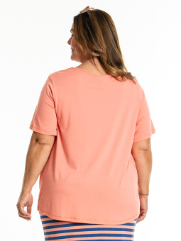GITTE - Plus Size T-shirt vanaf Gozzip