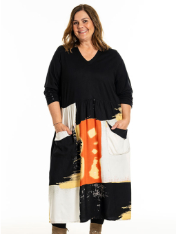 ILLONA - Plus Size Jurk vanaf Gozzip