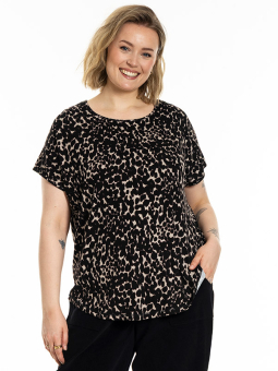 GGITTE - Plus Size T-shirt vanaf Gozzip