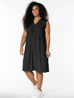 DUSINE - Plus Size Jurk vanaf Studio