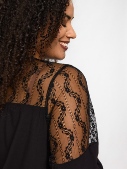 SMILLE - Plus Size Blouse vanaf Studio