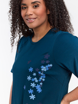 SBELLA - Plus Size T-shirt vanaf Studio