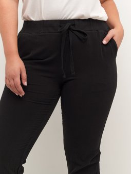 NANA  - Plus Size Broek vanaf Kaffe Curve