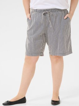 KCNANA - Plus Size Shorts vanaf Kaffe Curve