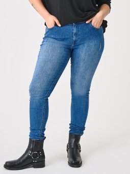 WILLY - Plus Size Jeans vanaf Only Carmakoma