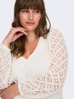 CAREFFIE - Plus Size Blouse vanaf Only Carmakoma