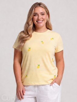 CARKITA - Plus Size T-shirt vanaf Only Carmakoma