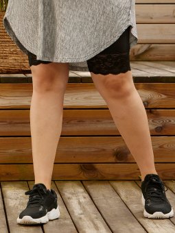 Plus Size Shorts vanaf Zhenzi