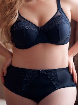 Plus Size Slip vanaf Plaisir