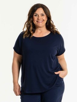 GITTE - Plus Size T-shirt vanaf Gozzip