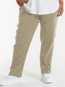 CLARA - Plus Size Broek vanaf Gozzip