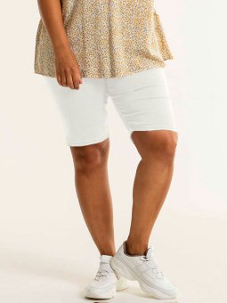 HALLA  - Plus Size Shorts vanaf Studio
