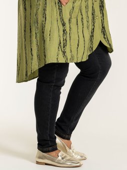 MAYA - Plus Size Jeans vanaf Gozzip