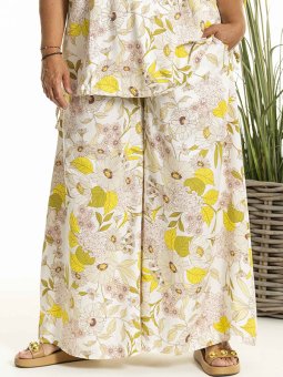 BERETHE - Plus Size Broek vanaf Gozzip