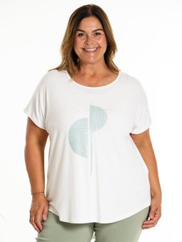 GITTE - Plus Size T-shirt vanaf Gozzip