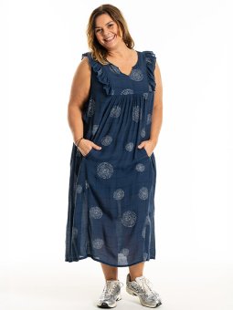 MAIKEN - Plus Size Jurk vanaf Gozzip