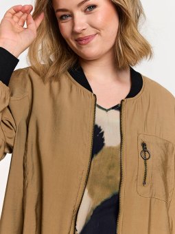 GELLINOR - Plus Size Vest vanaf Gozzip