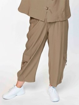 GLILLI - Plus Size Broek vanaf Gozzip