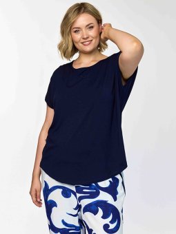GGITTE - Plus Size T-shirt vanaf Gozzip