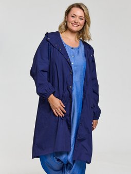 GLISS - Plus Size Jas vanaf Gozzip