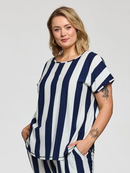 GGITTE - Plus Size T-shirt vanaf Gozzip