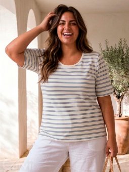 TULLA - Plus Size T-shirt vanaf Pont Neuf