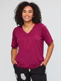 SLYKKE - Plus Size T-shirt vanaf Studio