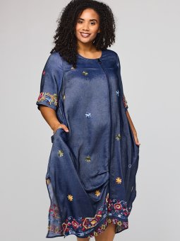 SNOELLA - Plus Size Jurk vanaf Studio
