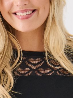 CARFLAKE  - Plus Size Blouse vanaf Only Carmakoma